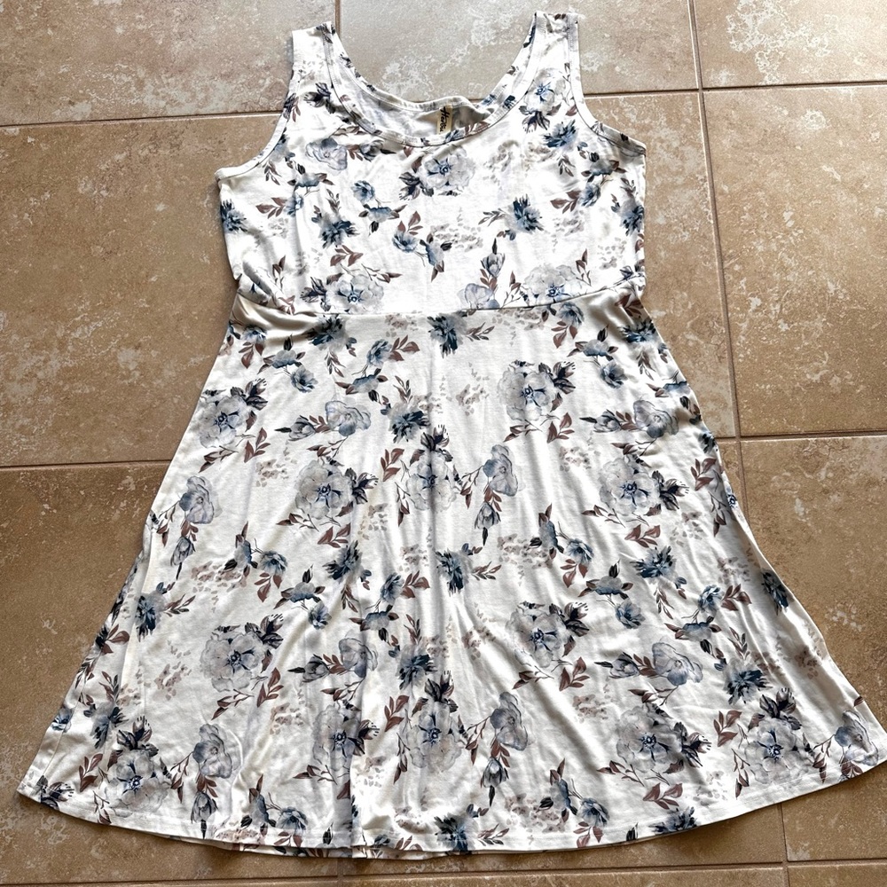 Herou Women's Summer Casual Sleeveless Floral Dress White/Blue - 2XL